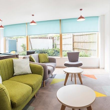 1 bedroom in a flat share to rent - Photo 1