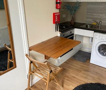 Studio to rent - Photo 4