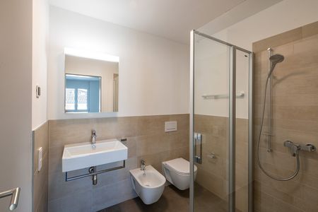 "Per coloro che amano il moderno!" - Photo 5