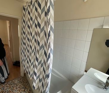 Location Appartement 2 pièces 41m² BOURGES 18000 - Photo 2