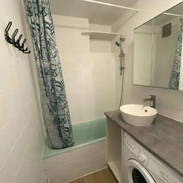 Appartement à louer 4 pièces 67.16m² - Photo 1