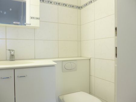 Helle 4.5-Zimmer-Wohnung mit Balkon in Zollikerberg - Photo 5