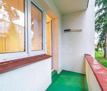 Pronájem bytu 3+1 71 m2 - Fotografie 2