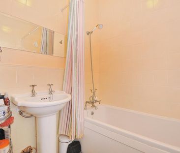 Alexandra Park Road, Muswell Hill, London, N10 - Photo 6