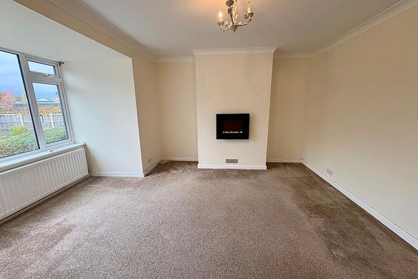 3 bedroom semi-detached house to rent - Photo 1