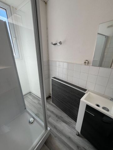 Location Appartement 2 pièces 40m² - Photo 2
