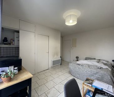 Location Appartement 1 pièce 19m² POITIERS 86000 - Photo 2