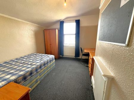 Bishop Road, Bristol - Photo 3