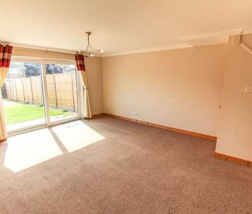 Greencroft Gardens, Reading, RG30 - Photo 2