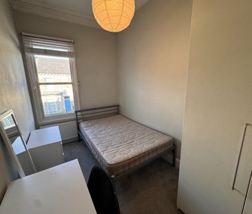 Park Grove, The Groves - P2206 - Photo 4