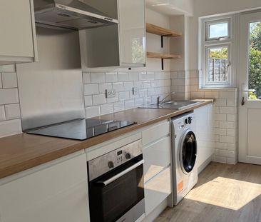 Shaw Drive, Walton-on-Thames, Surrey, KT12 - Photo 5