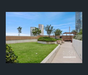 2506N/889 Collins Street, Docklands, Vic 3008 - Photo 4