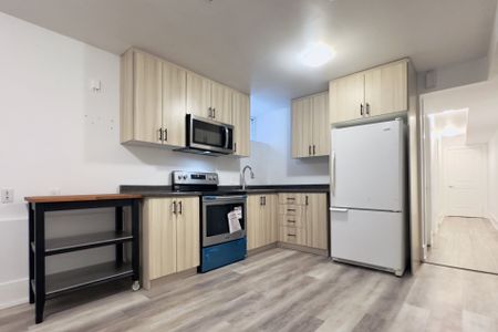 For Lease - 33 Lawlor Avenue Unit# Lower, Toronto, Ontario - Photo 2