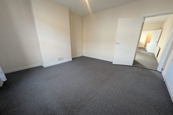 City Road, Beeston, NG9 2LQ - Photo 1