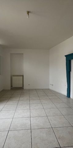 POITIERS, QUARTIER CATHEDRALE, T2 DE 33M² - Photo 1