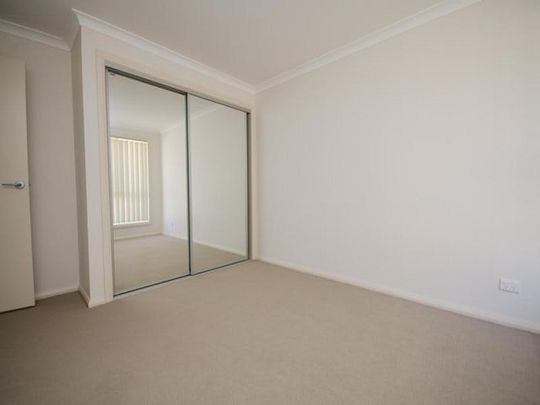 Space & Privacy Close To The Centre of Town! - Photo 1