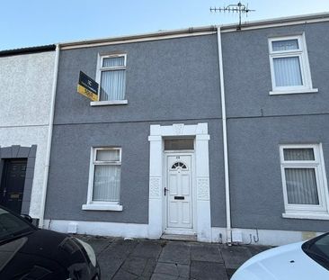 Catherine Street, Llanelli, SA15 - Photo 4