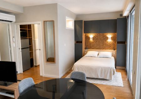 Location Appartement 1 pièce 38m² LYON 6ème - Photo 2