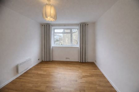 1 Bed Flat, Hereford Court, CR0 - Photo 2