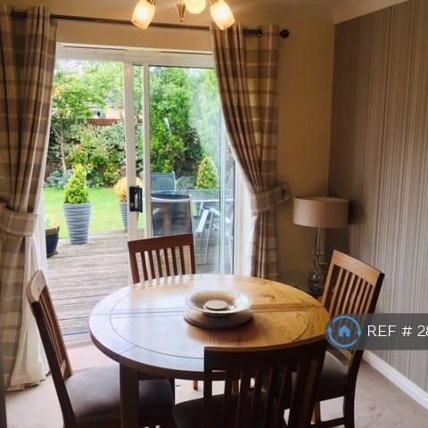 3 bedroom detached house to rent - Photo 1