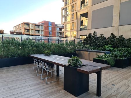 Partially Furnished Haven in Moonee Ponds - Photo 5