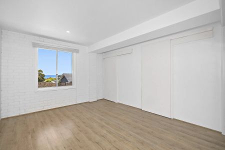 WHAT???? ALL UTILITIES INCLUDED… - Photo 2