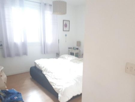 APPARTEMENT T3 64M - Photo 3