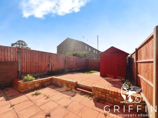Monarch Close, Tilbury, RM18 - Photo 1