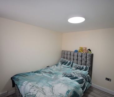 2 Bed Detached House, Portland Terrace, IG1 - Photo 3