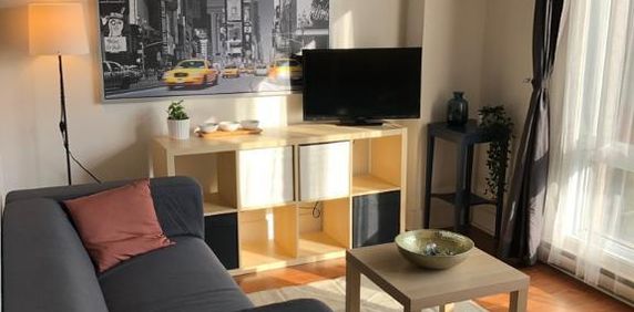 Bachelor très propre - 1380$ tout inclus - centre-ville - libre tout de suite - Photo 2