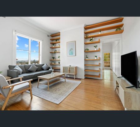 2/127 Murriverie Road, North Bondi, NSW 2026 - Photo 5