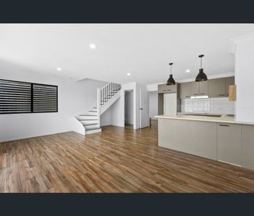 7/72 Castile Cres, Edens Landing, Qld 4207 - Photo 1