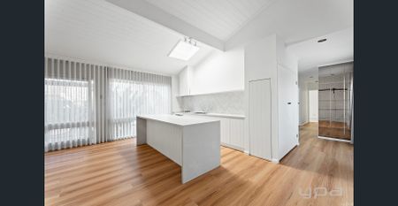 Discover Werribee's Best - Luxurious Family Oasis - Photo 5