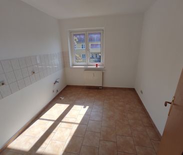 Attraktive 3-Raum-Wohnung mit 70 m² in der Lauestraße 6, Magdeburg - Photo 3