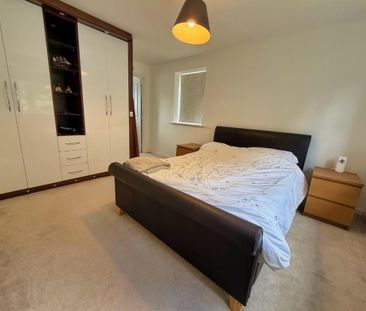 5 bedroom detached house to rent - Photo 2