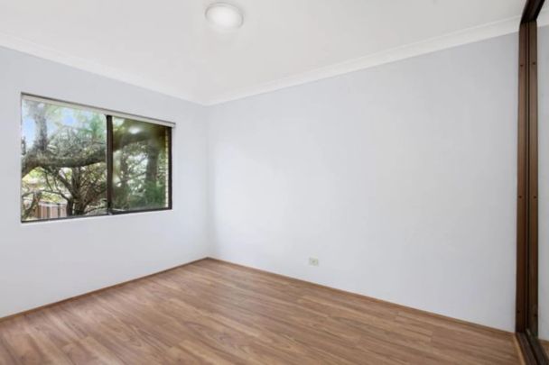 SPACIOUS 3 BEDROOM APARTMENT IN PRIME LOCATION - Photo 1