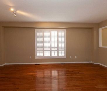 For Lease - 3350 Crimson King Circle, Mississauga, Ontario - Photo 6