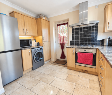 4 bedroom detached house to rent - Photo 5