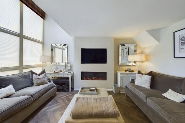 3 bedroom end of terrace house to rent - Photo 1