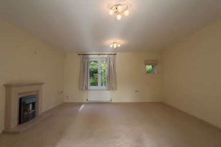 Orchard Close, Burgess Hill, RH15 - Photo 2