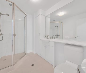 Spacious Living in the heart of Carlton! ***Furnished*** - Photo 6