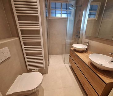 360° TOUR / Sanierte, hochwertige, charmante 3-Zimmer-Altbauwohnung... - Photo 2