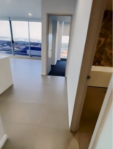 2 Studio Dr, Sydney - Photo 5