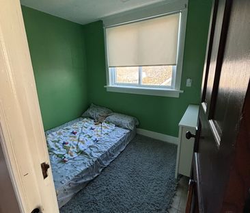 For Lease - 236 Beaver Street, Thorold, Ontario - Photo 5