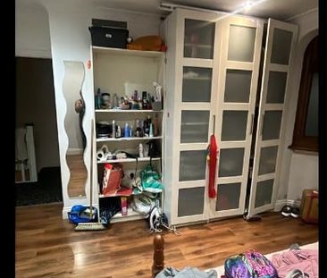 Room in a Shared House, Ilford Lane, IG1 - Photo 3