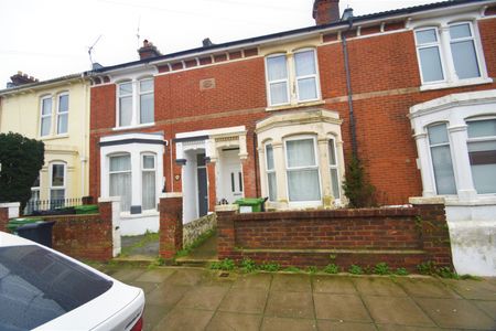 6 bedroom terraced house to rent - Photo 5