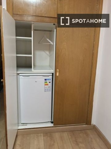 madrid, Community of Madrid 28025 - Photo 5