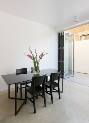 1 Bed Flat, Hetley Road, W12 - Photo 1