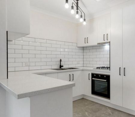 12/130-132 Milton Parade, Glen Iris VIC 3146 - Apartment For Rent | Domain - Photo 2