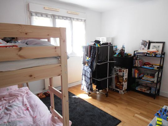 Location Appartement 3 pièces 61m² - Photo 1